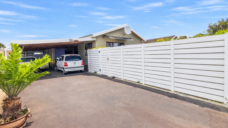 4 Bedroom Property for Sale in Gonubie Eastern Cape